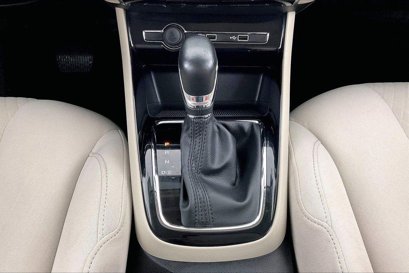 هيونداي أكسنت Smart / GL | عرض العيد الحصري | خالية من أضرار الفيضانات