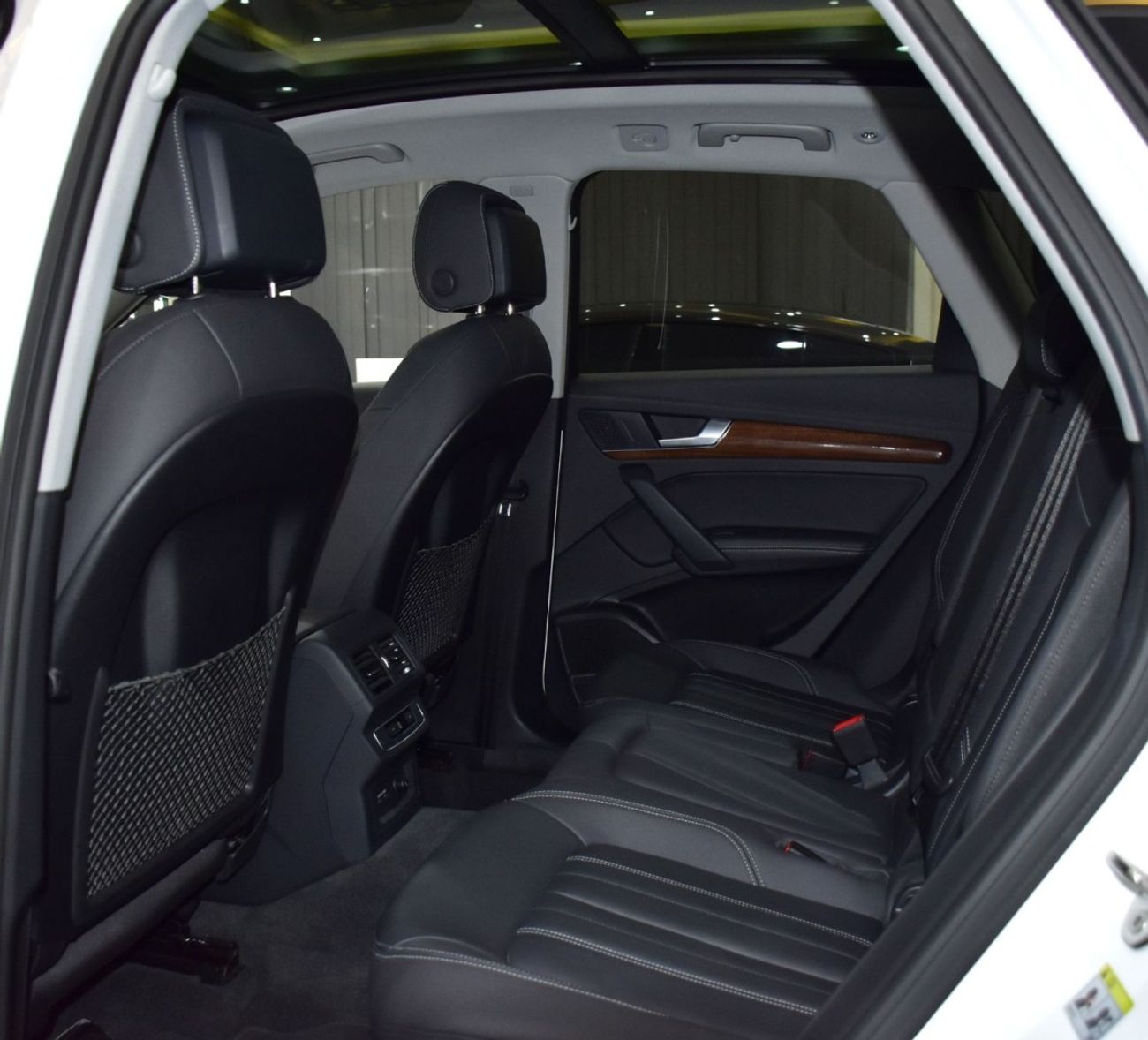 أودي Q5 EXCELLENT DEAL for our Audi Q5 Quattro ( 2023 Model ) in White Color American Specs