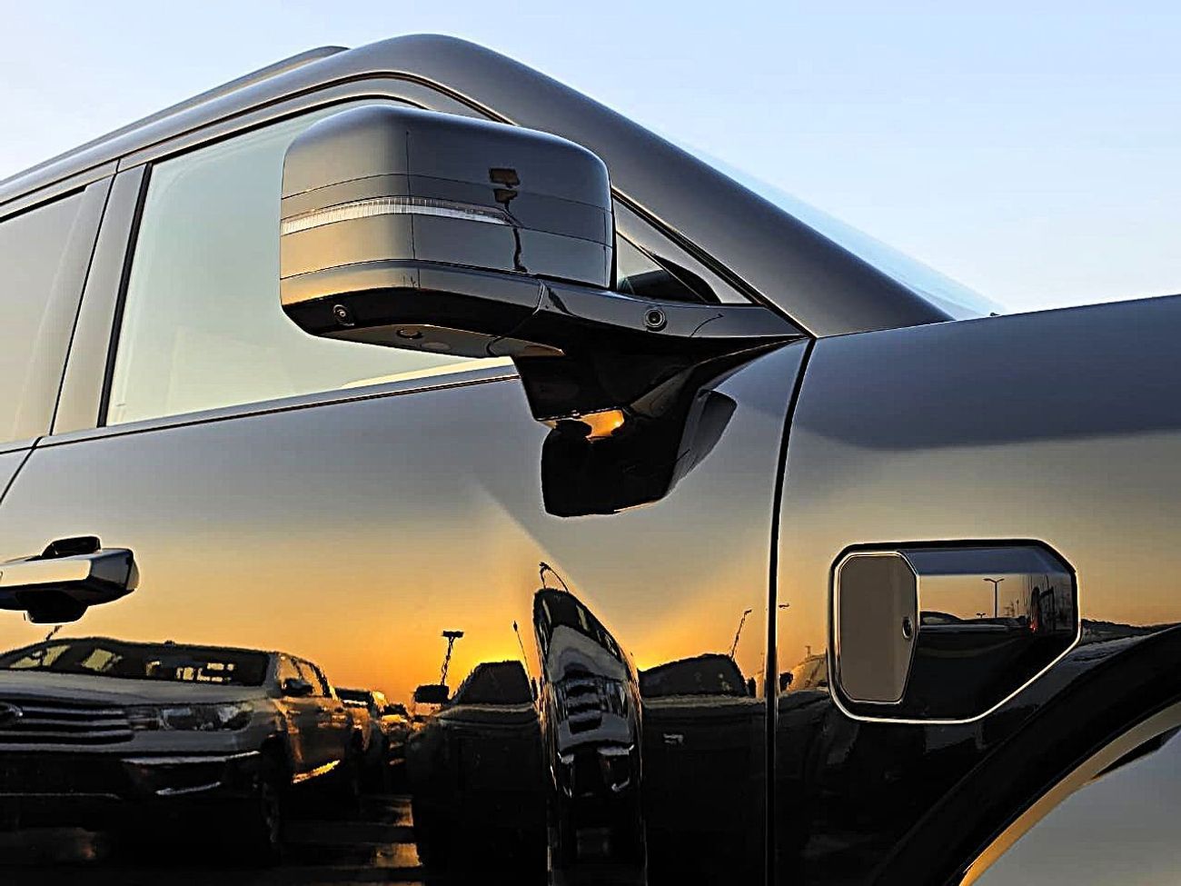 BYD Leopard 5 BYD Leopard 5 1.5 T PHEV 2025 Black (FOR EXPORT )