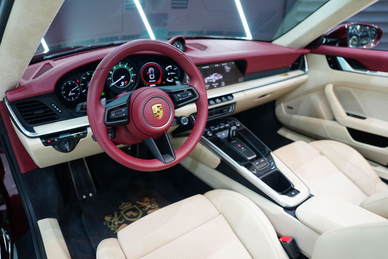 بورش 911 TARGA 4S HERITAGE DESIGN EDITION
