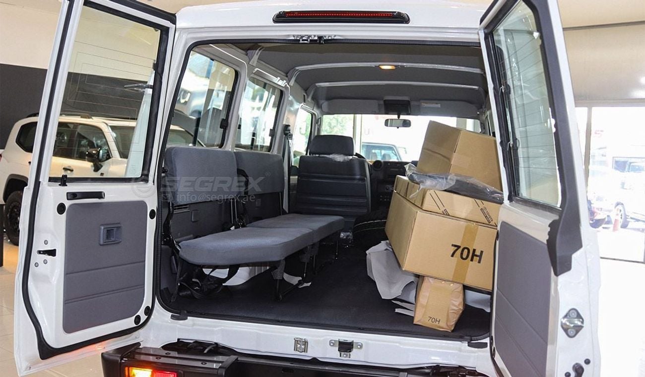 تويوتا لاند كروزر 70 2025 Model Toyota Land Cruiser Hardtop LC78, 4.0L Petrol 4WD A/T