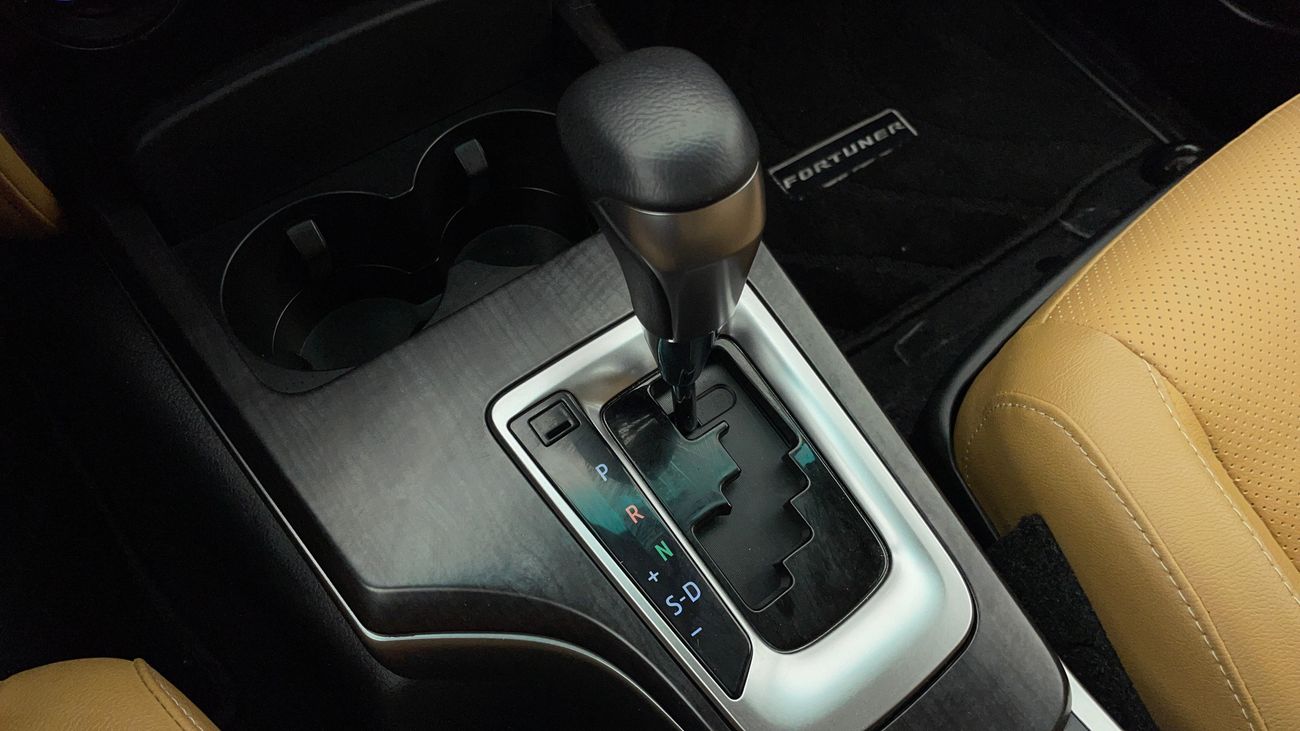 تويوتا فورتونر VXR 4 | بدون دفعة مقدمة | اختبار القيادة في المنزل