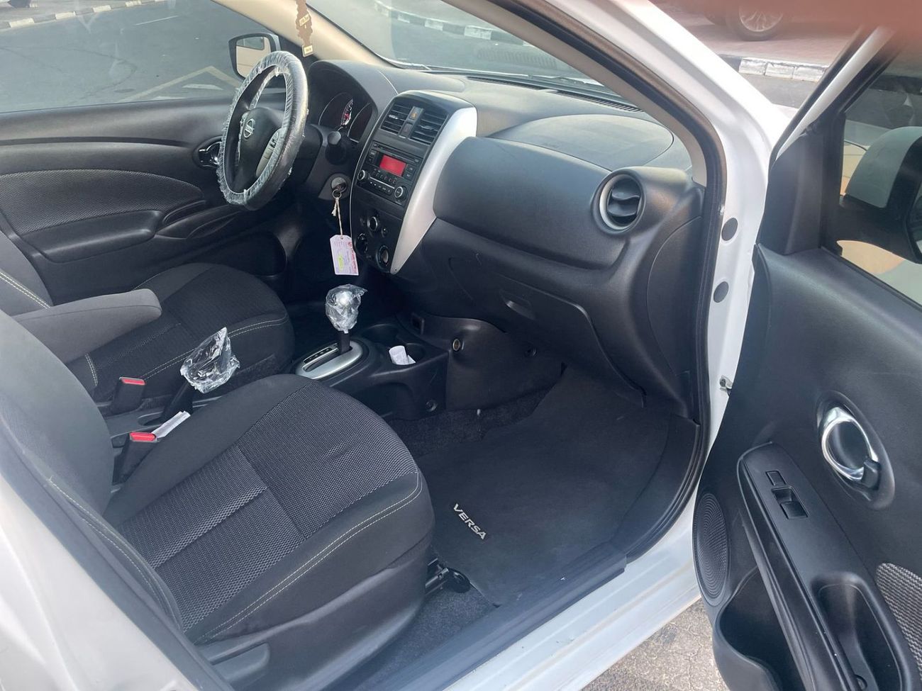 نيسان فيرسا 2017 Nissan Versa (Sunny) SV 1.5L V4 MidOption  Economical