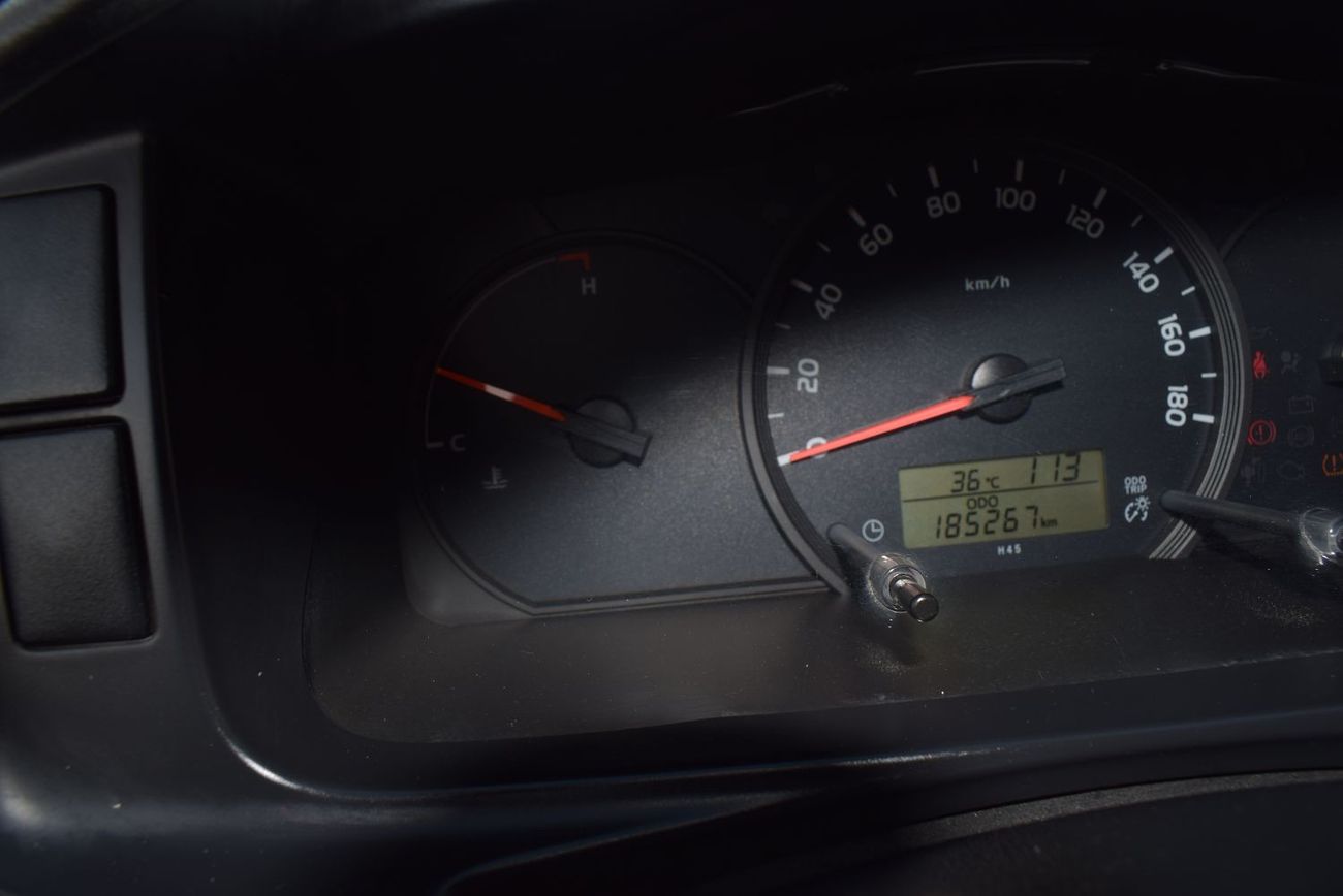 Toyota Hiace GLS - High Roof Toyota Hiace Highroof Van 2.7 ltr, model:2021. Excellent condition