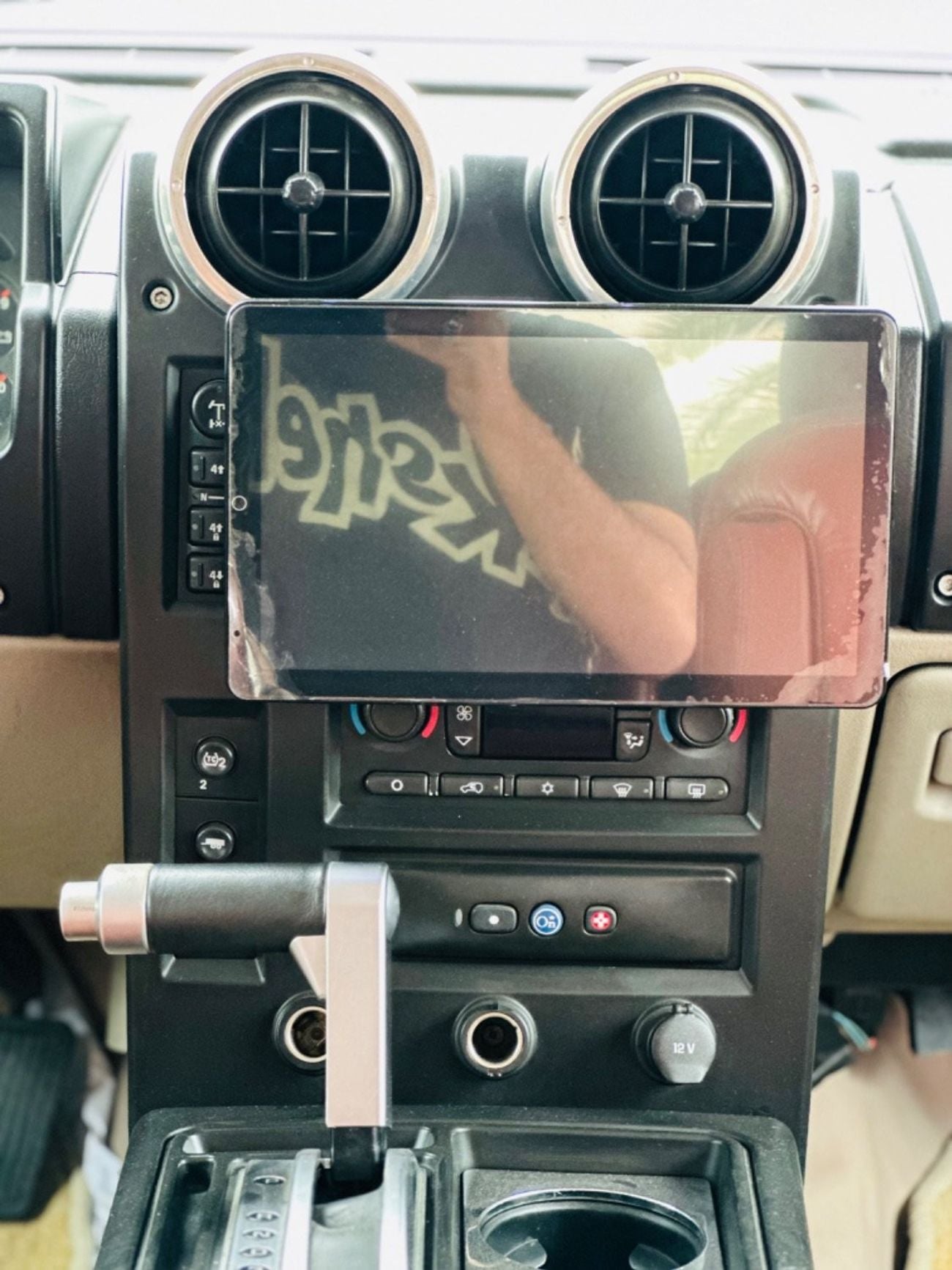 Hummer H2 MODEL 2005 car perfect condition inside and outside full option sun roof leather seats