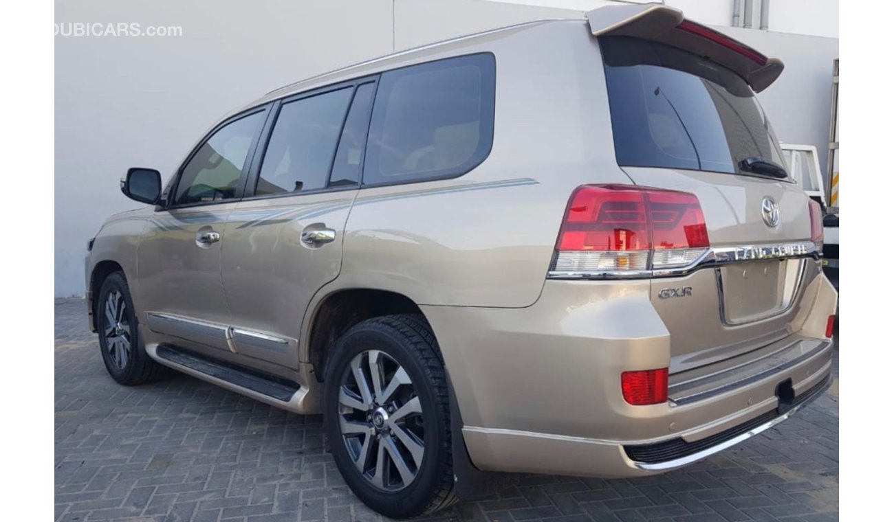 Toyota Land Cruiser Clean car