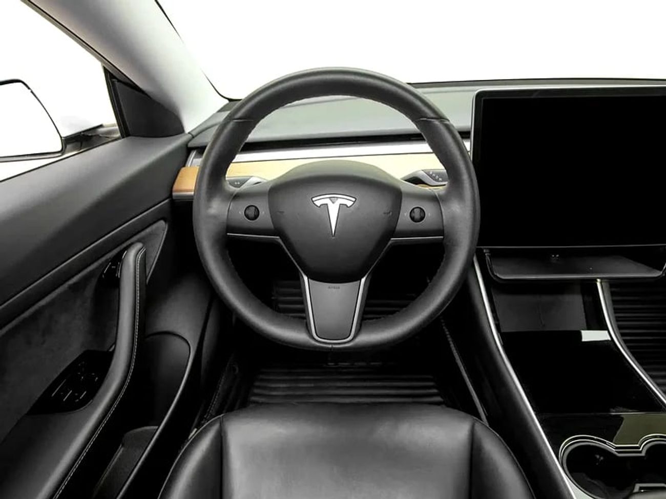 تسلا موديل 3 Standard Plus