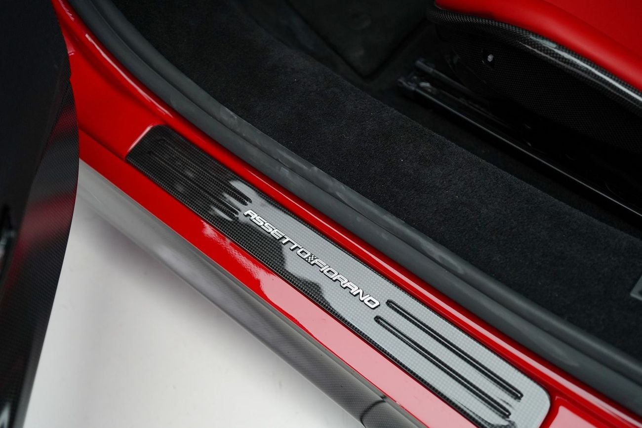 فيراري SF90 ستراديل ASSETTO FIORANO