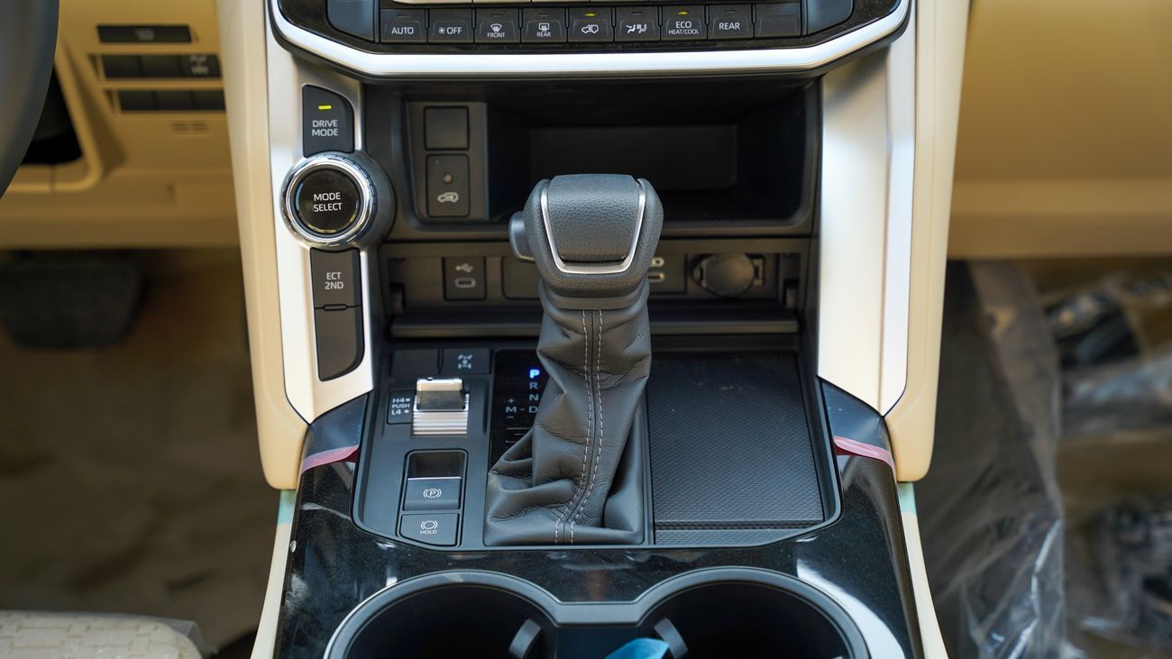 Toyota Land Cruiser GXR