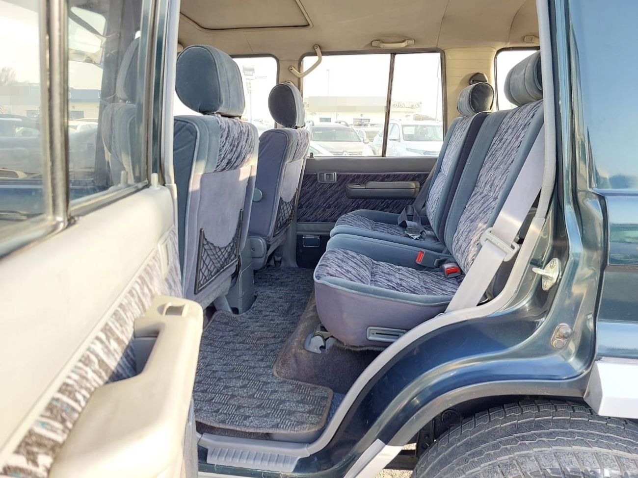 تويوتا لاند كروزر TOYOTA LAND CRUISER PRADO SUV RHD 1993 MODEL 3.0 L DIESEL AUTOMATIC(PM09894)