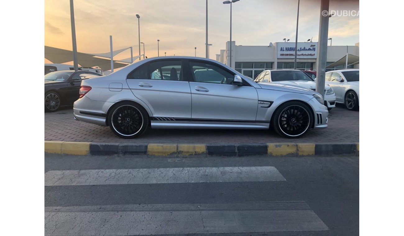 Mercedes-Benz C 63 AMG Mercedes benz C63AMG model 2009 japan car prefect condition full service full option low mileage