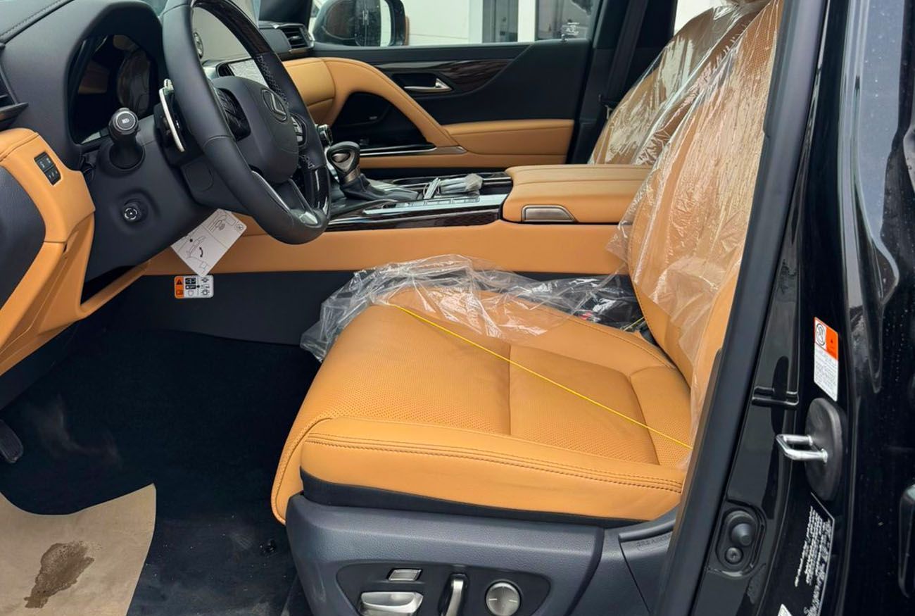 لكزس LX 600 SIGNATURE