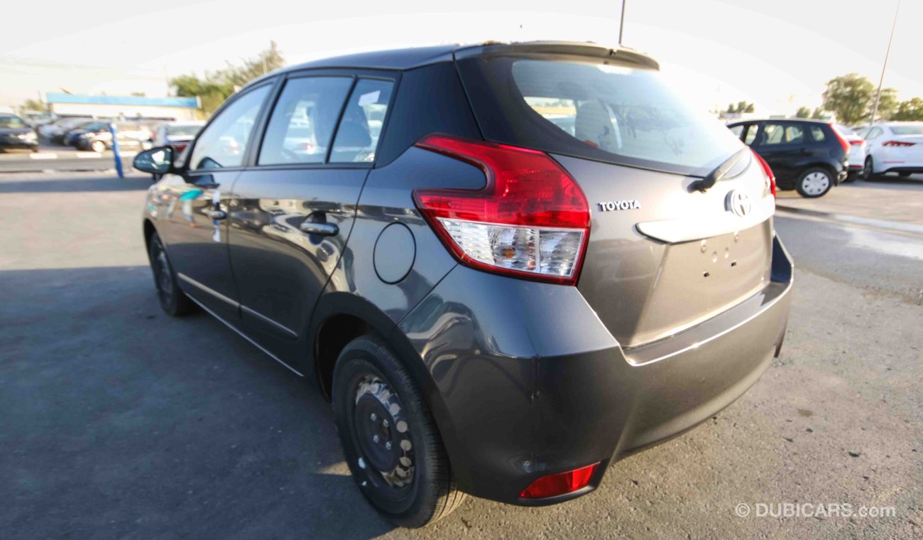 Toyota Yaris E