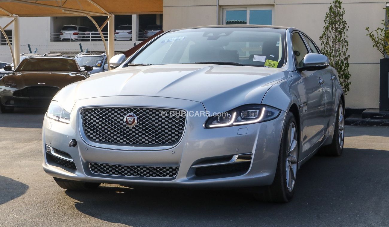 Jaguar XJ XJ 3.0 V6 Premium Luxury SWB Aut Brand New