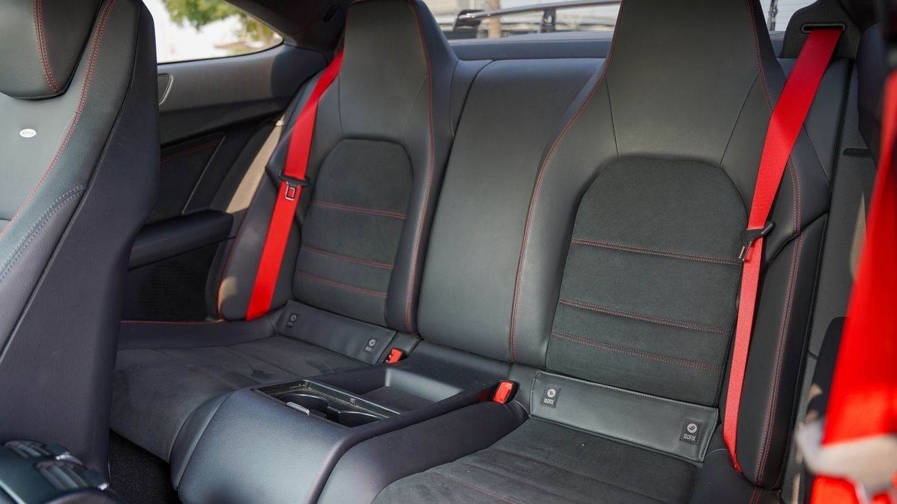 مرسيدس بنز C 63 كوبيه مرسيدس سى 63 بلاك اديشن 2013