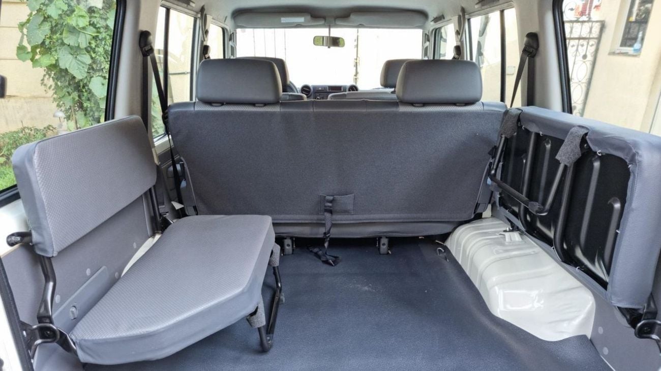 Toyota Land Cruiser 70 HZJ76 4.2L Diesel 2023YM Brand New [OPEN DESTINATION EXPORT]