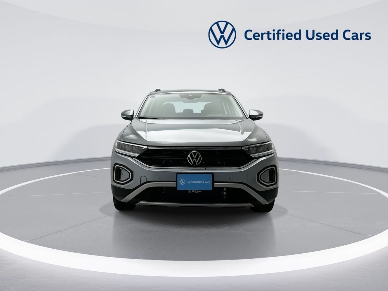Volkswagen T-ROC T-Roc Life with Camera 1.4L| The Ultimate Connected Urban SUV | Smart Park Assist