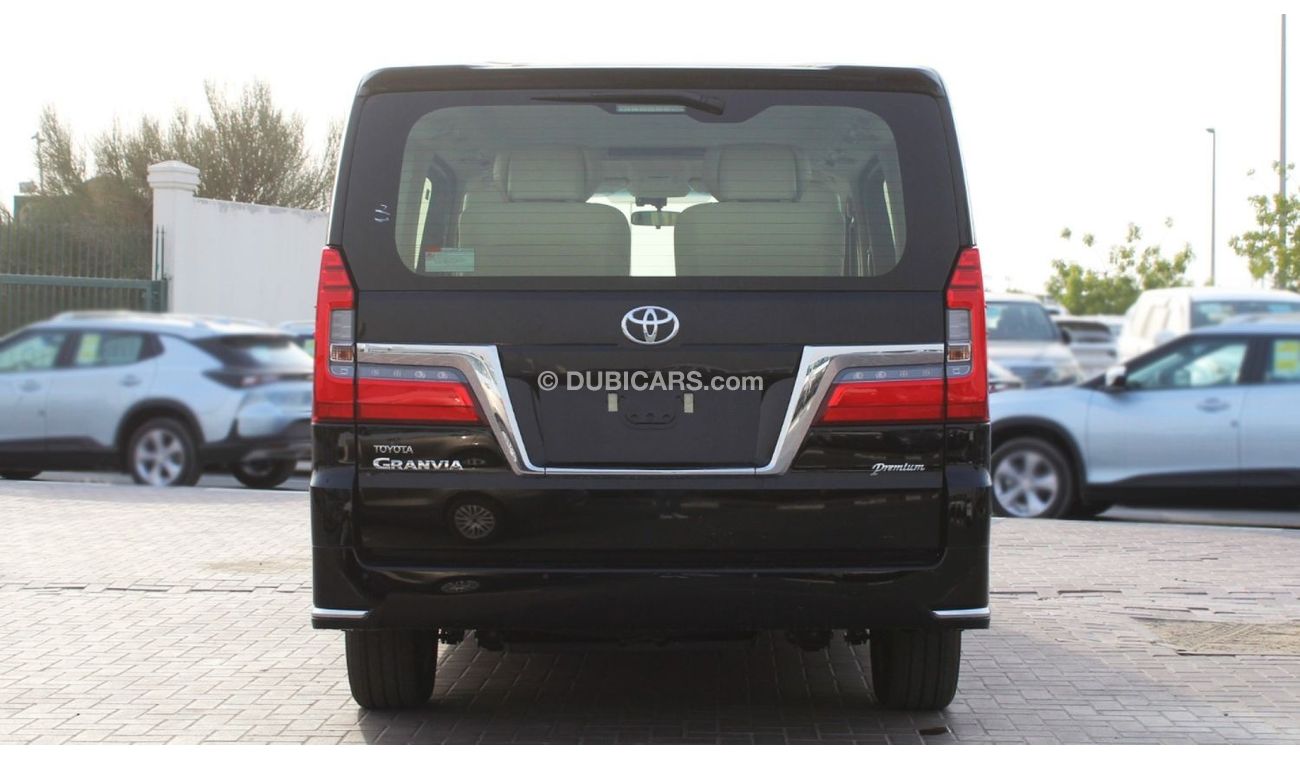 تويوتا جرافينا TOYOTA GRANVIA 2.8L WAGON 6 SEATS AT