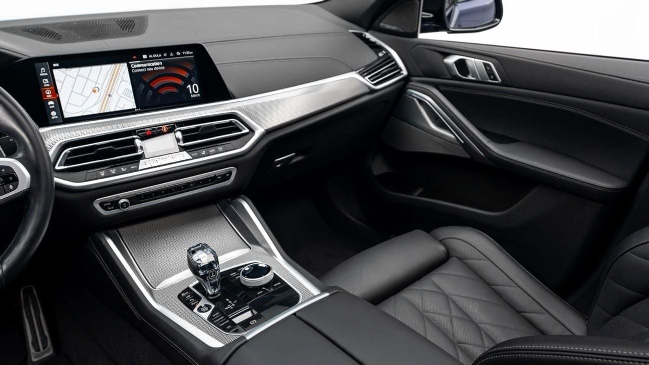 BMW X6 XDrive40i - 2023 - GCC Specs - Under Warranty and Service Contract