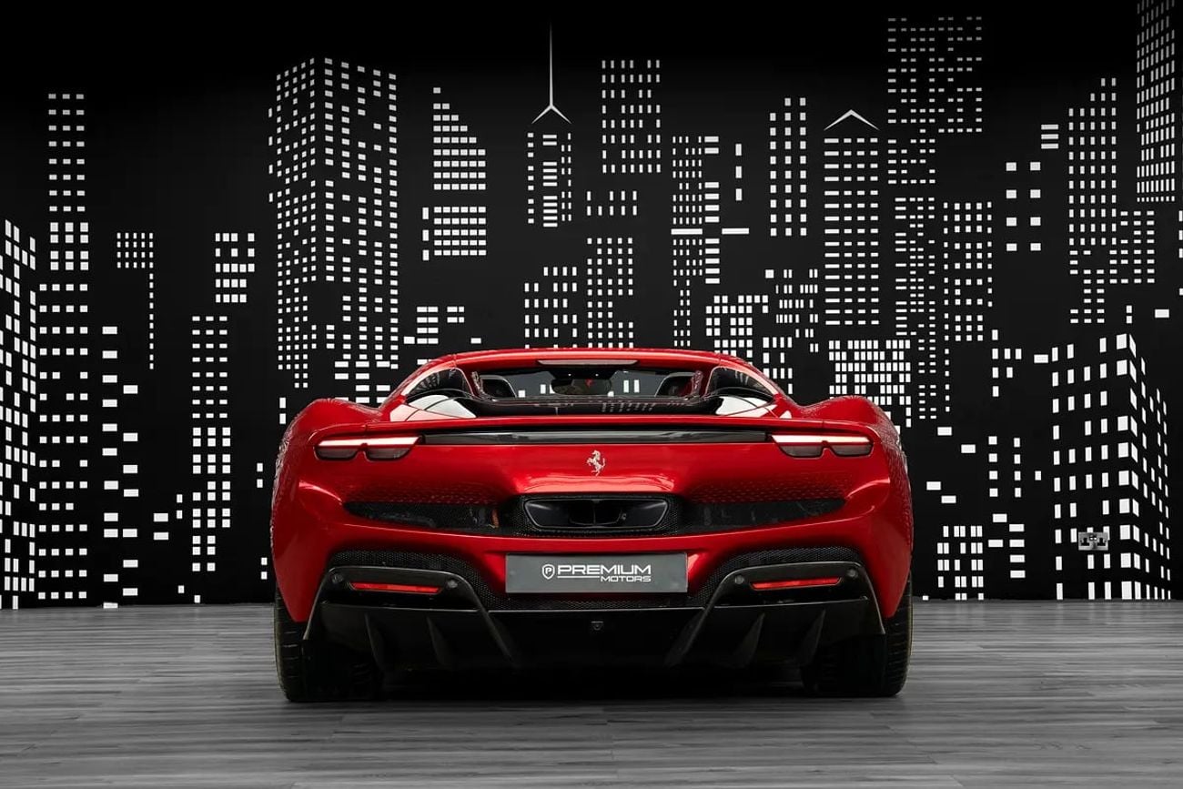 فيراري 296 GTB GTS