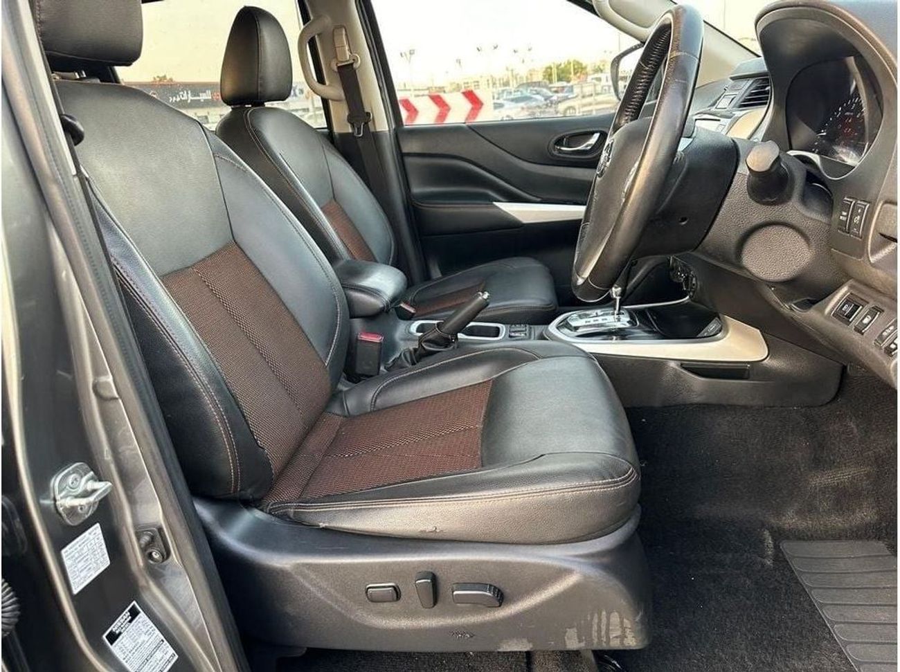 نيسان نافارا DIESEL 2.3 LITER ,RIGHT HAND DRIVE ,2019 MODEL ,ONLY FOR EXPORT