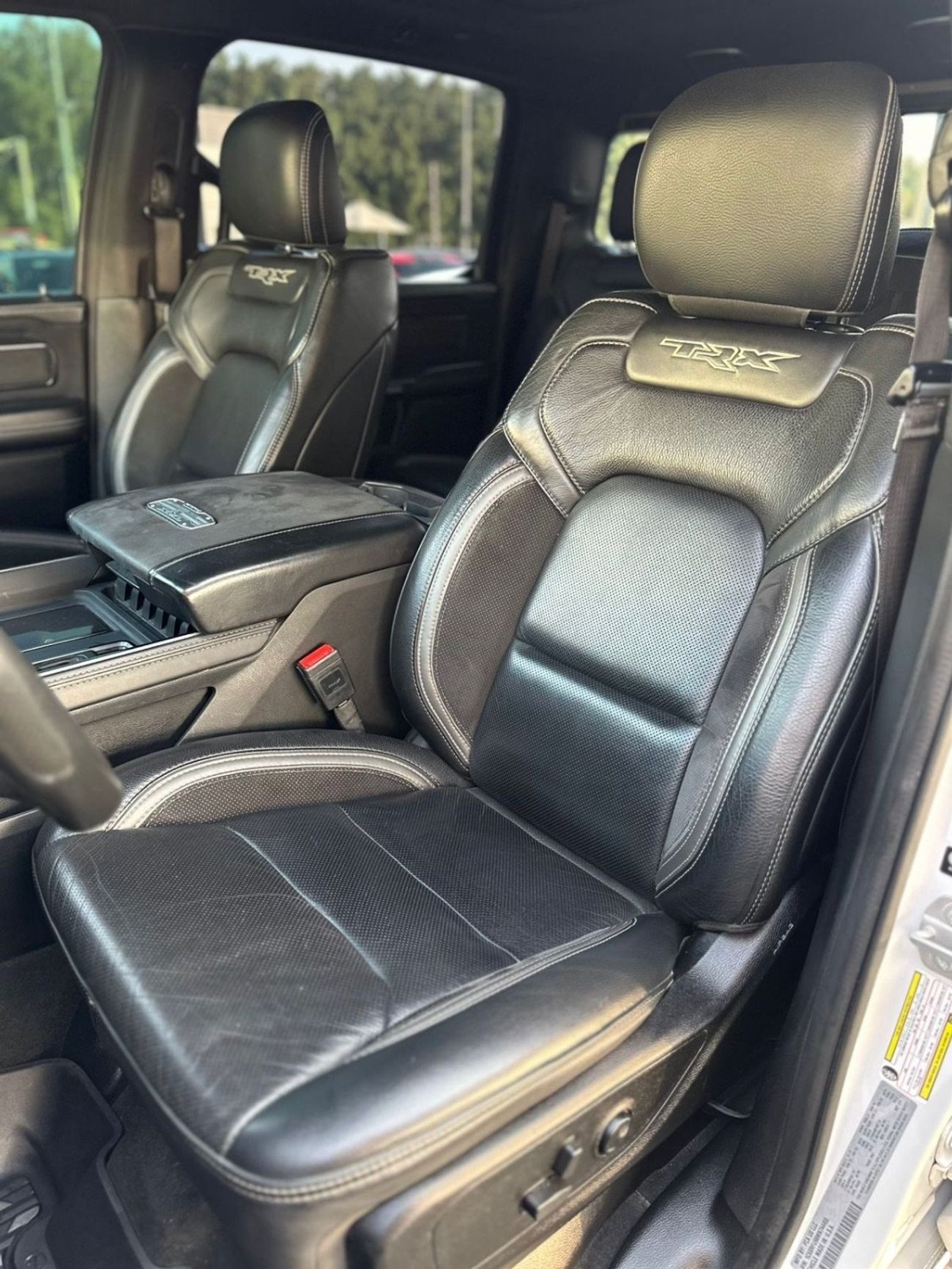 RAM 1500 TRX Crew Cab 6.2L DODGE RAM TRX 6.2 L supercharged 2021 Perfect Condition  707hp Full option panoramic r