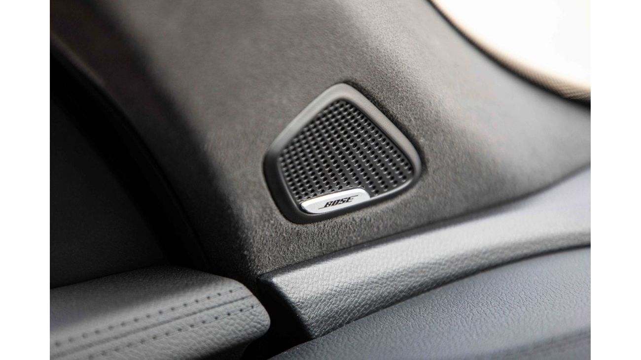 Geely Monjaro 2024 Geely Monjaro 4x4 2.0 GSO Ver. - Blue inside Black | Export Only