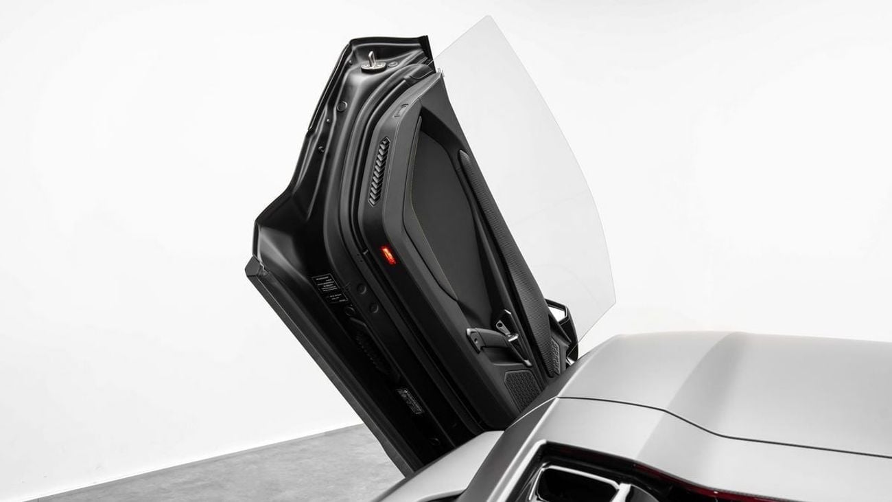 لامبورغيني ريفويلتو - 2025 - GCC Specs - Under 5-Year Warranty and Service Contract
