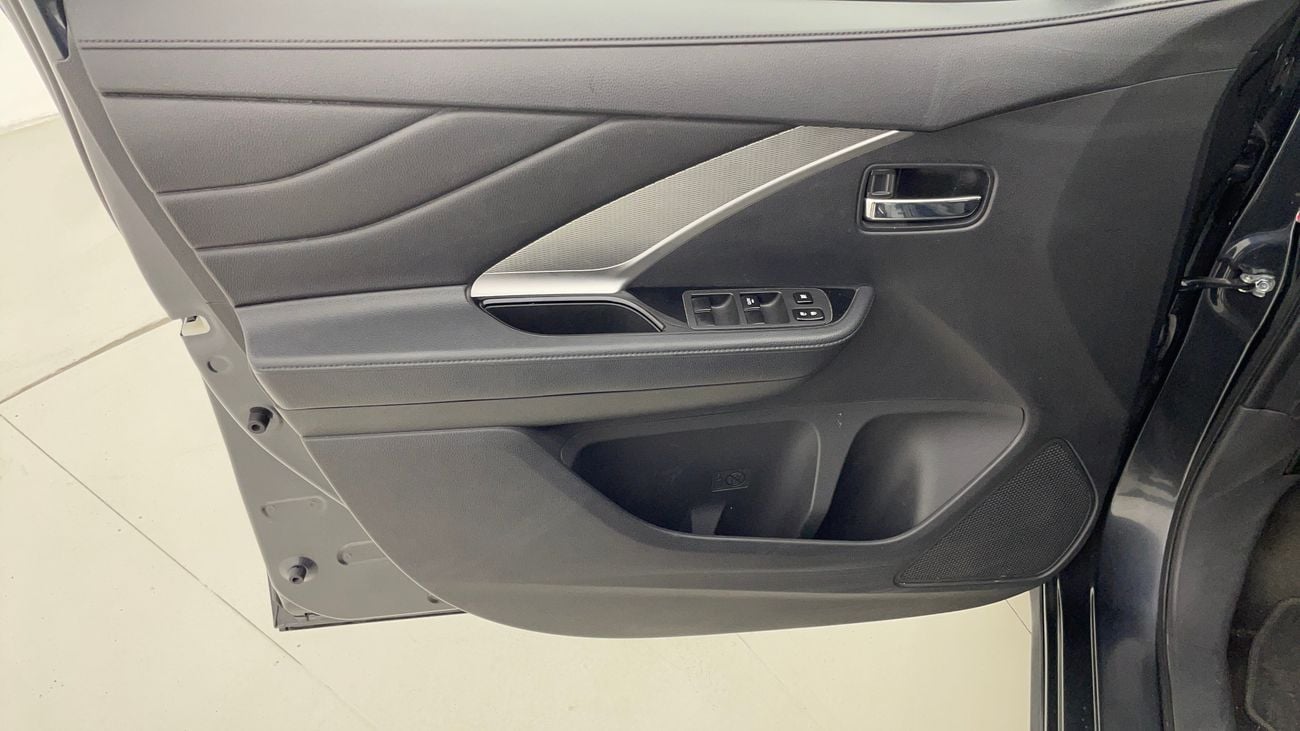 ميتسوبيشي إكسباندر كروس HIGHLINE 1.5 | بدون دفعة مقدمة | اختبار القيادة في المنزل