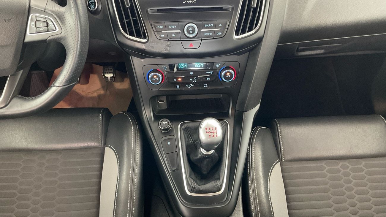 فورد فوكاس ST | upto AED 20,000 Ramadan Discount | شامل الضمان | 0 ﺪﻔﻋﺓ ﺃﻮﻟﻯ