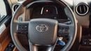 Toyota Land Cruiser Pick Up 79 DC V6 4.0L Petrol Z1 A/T 2025YM