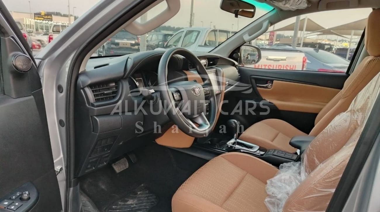 Toyota Fortuner 2.7 v4 petrol 2023