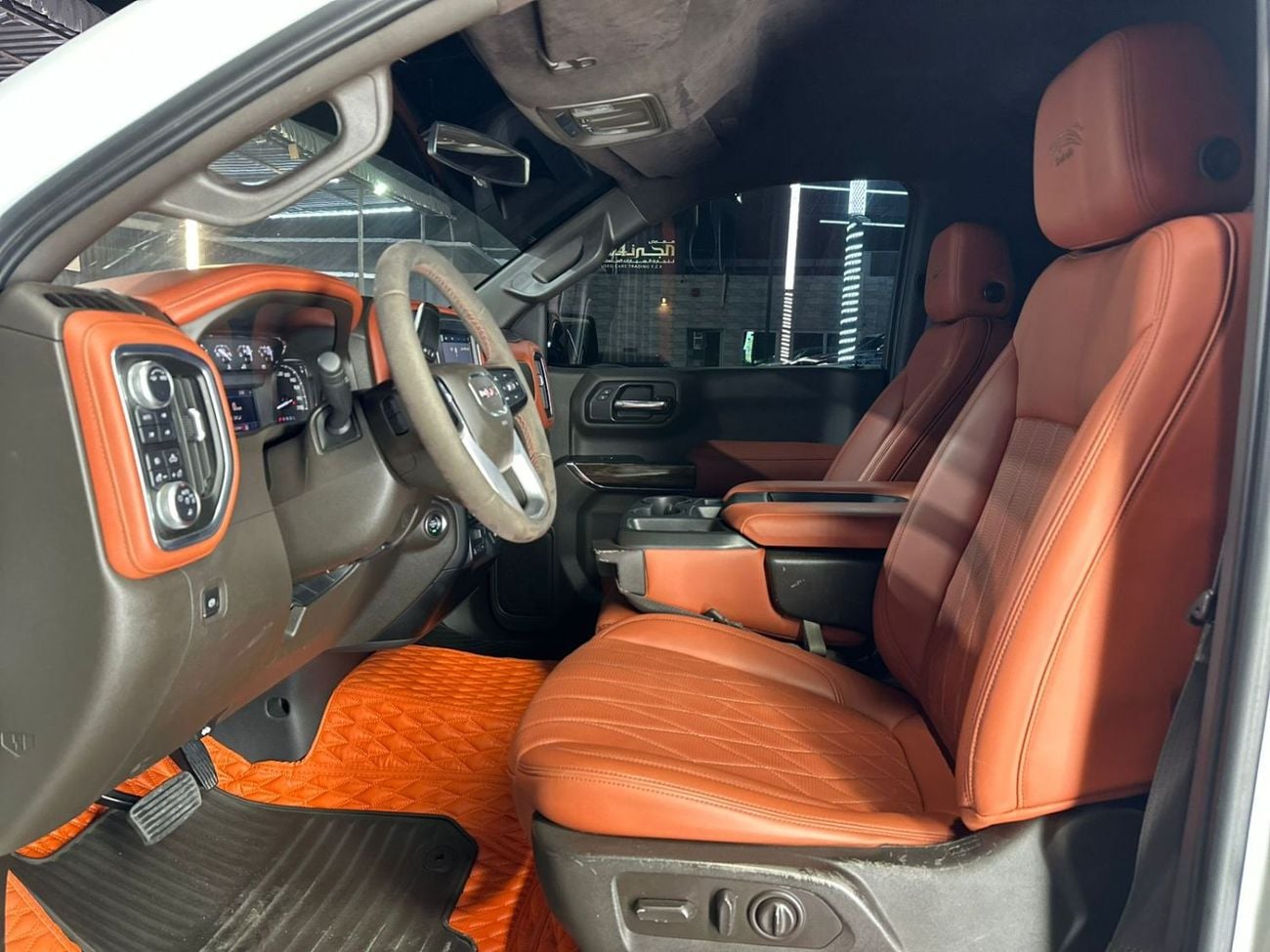 GMC Sierra 5.3L V8 SLT Crew Cab (AWD)