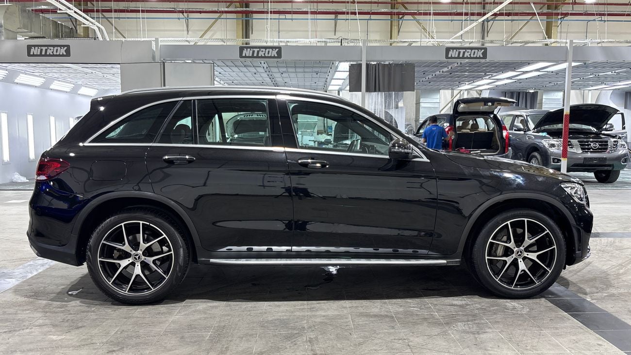 Mercedes Benz GLC200 2022 AMG PREMIUM | AED 2211/Month | 0 DP | 30 Day Return | Warranty | Service History
