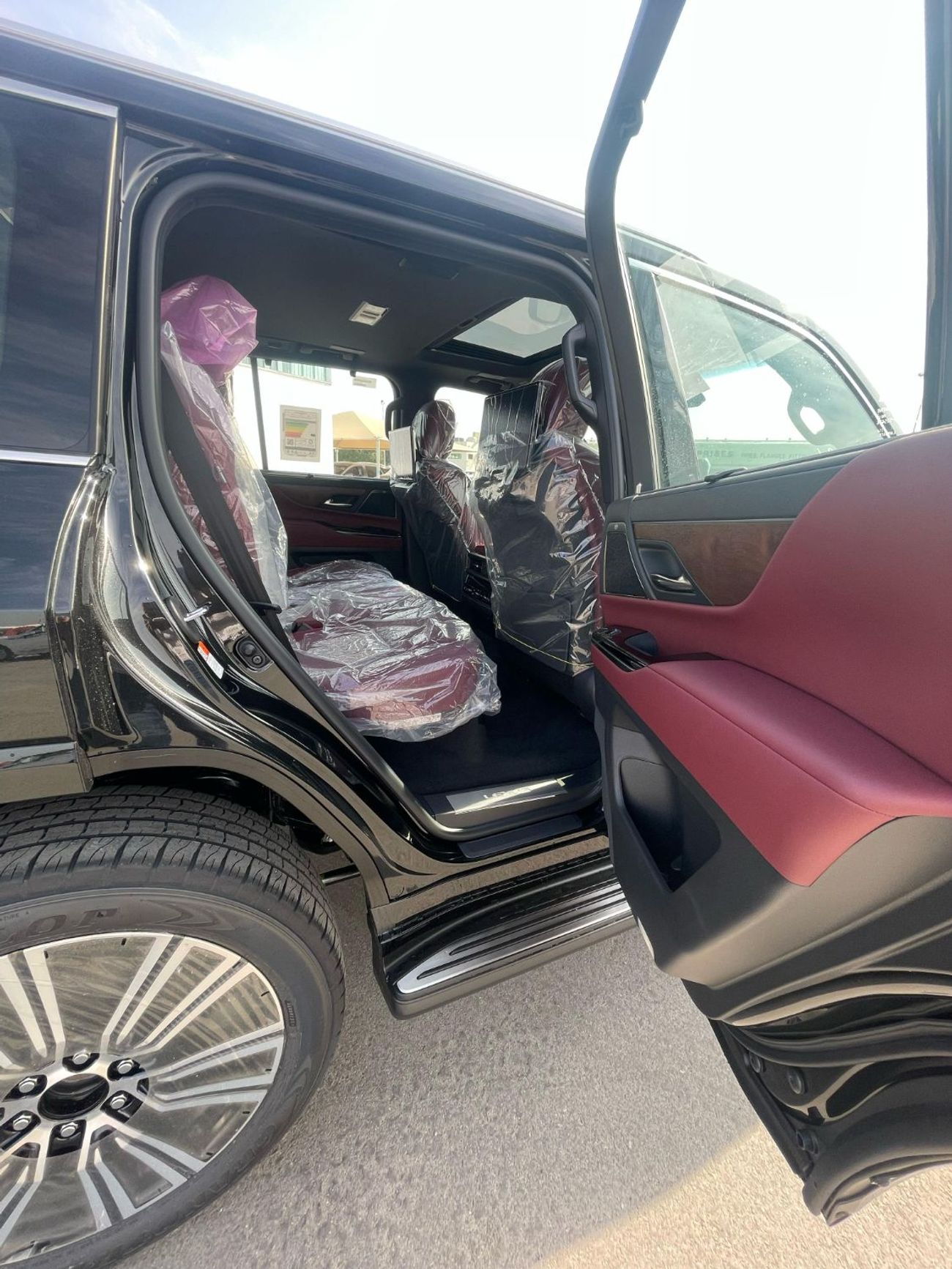 Lexus LX 600 Signature 3.5L FULL 25 SPEAKERS