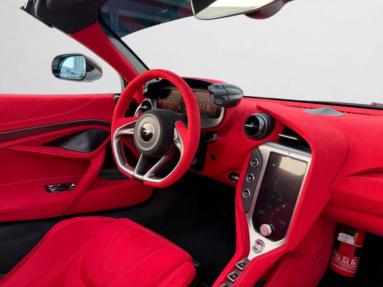 McLaren 750S AED 27,999 P.M | 0% DOWN PAYMENT | MCLAREN 750S SPIDER MSO (McLaren Special Operations) Bespoke Spec