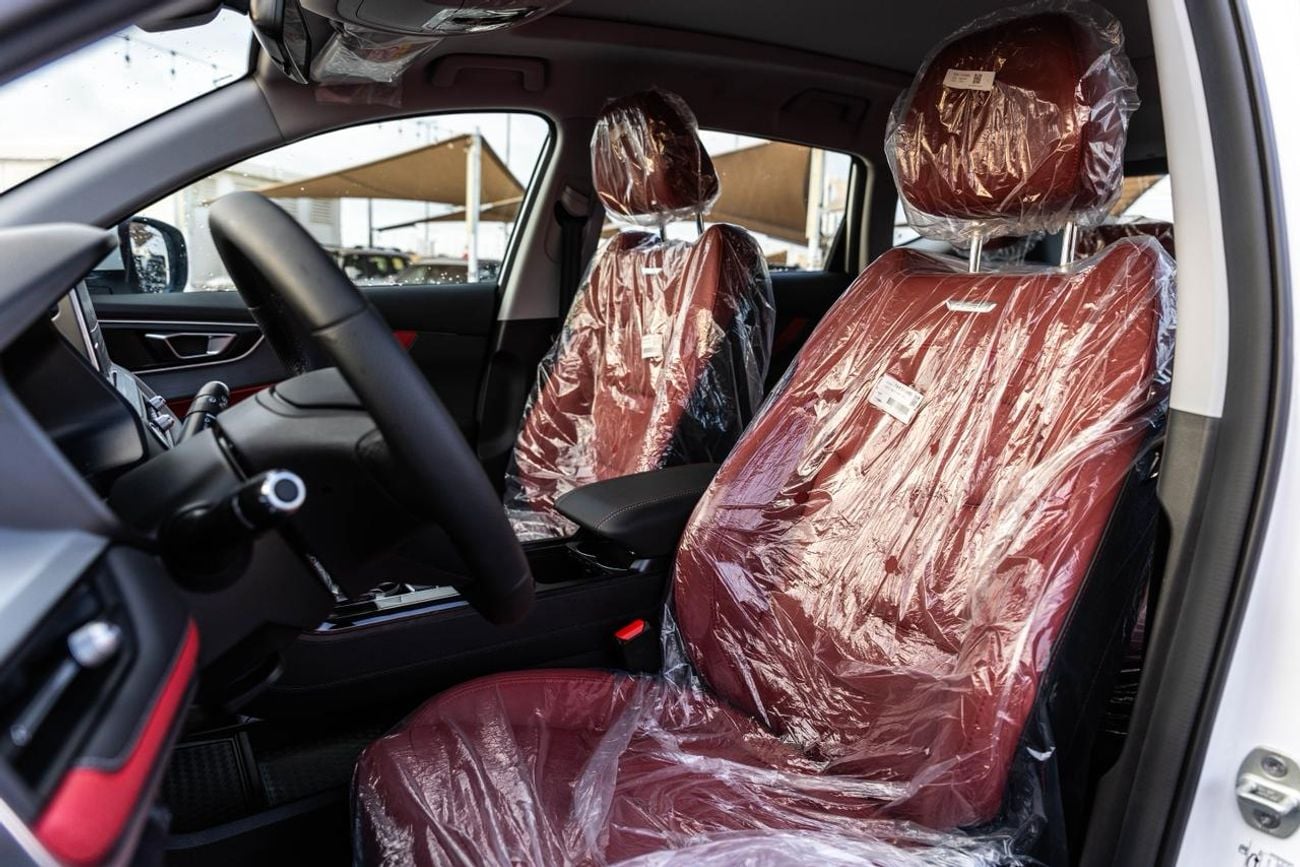 شيري تيجو 7 2026 CHERY TIGGO 7  1.5L SUV SQR7 150T FWD WHITE / BEIGE