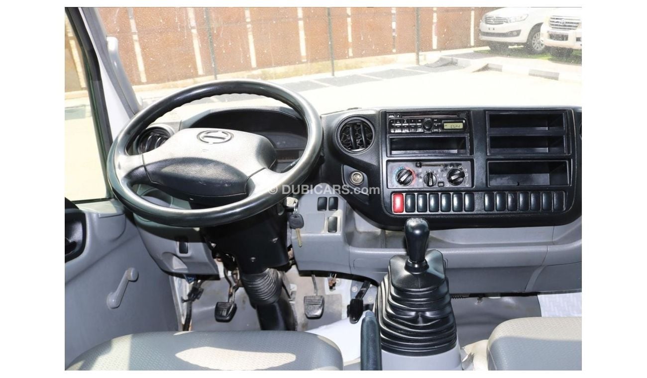 Hino 300 2016 | DOUBLE CABIN CANTER 3 TON WITH GCC SPECS AND EXCELLENT CONDITION