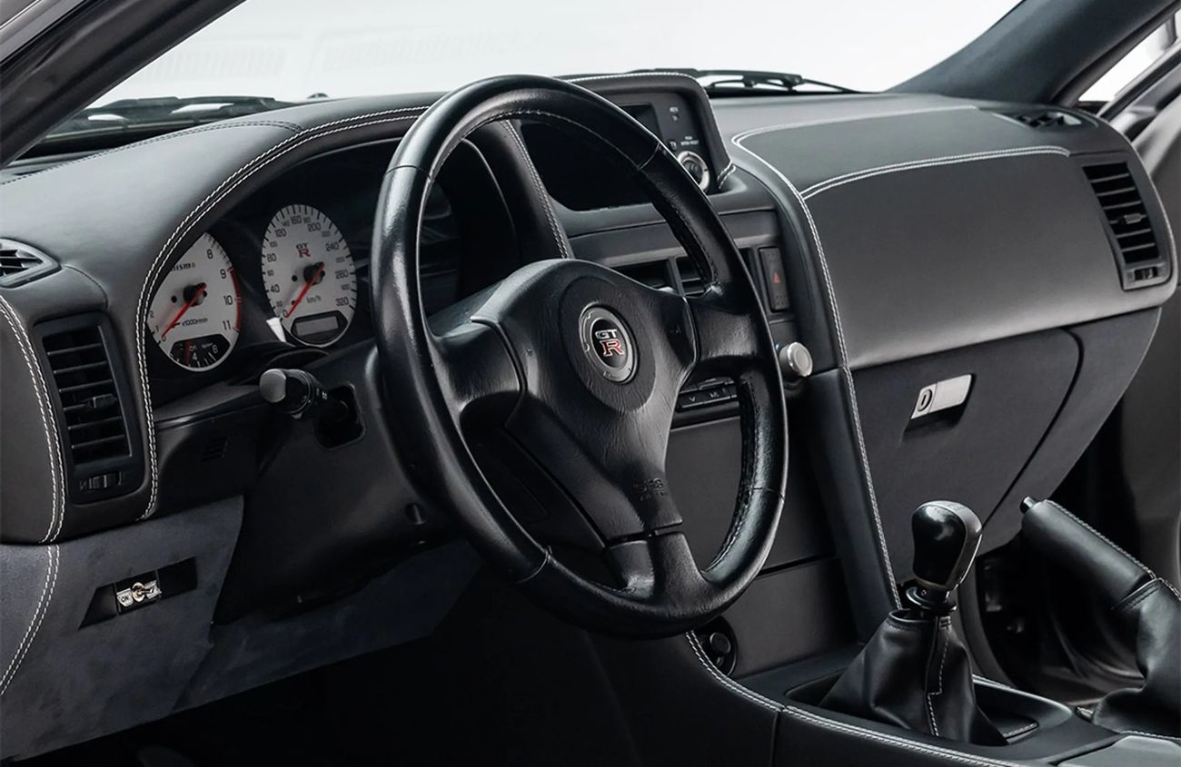 نيسان سكايلاين 2.6L I-6 Turbocharged Engine