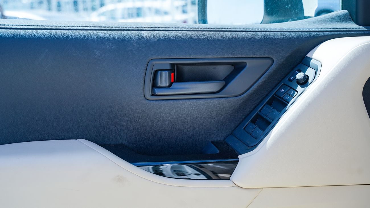 تويوتا لاند كروزر