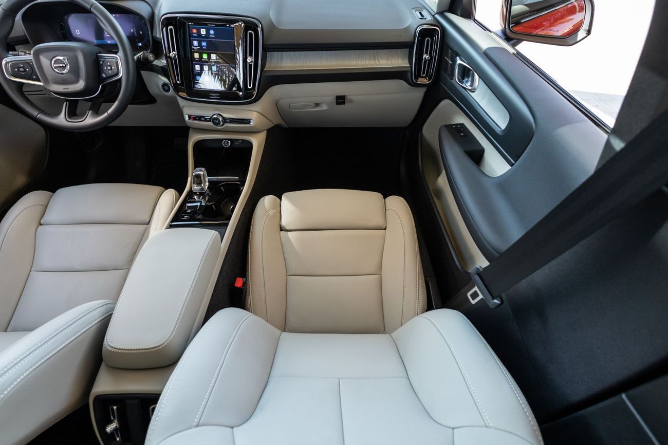 فولفو XC 40 B4 2.0T Powertrain