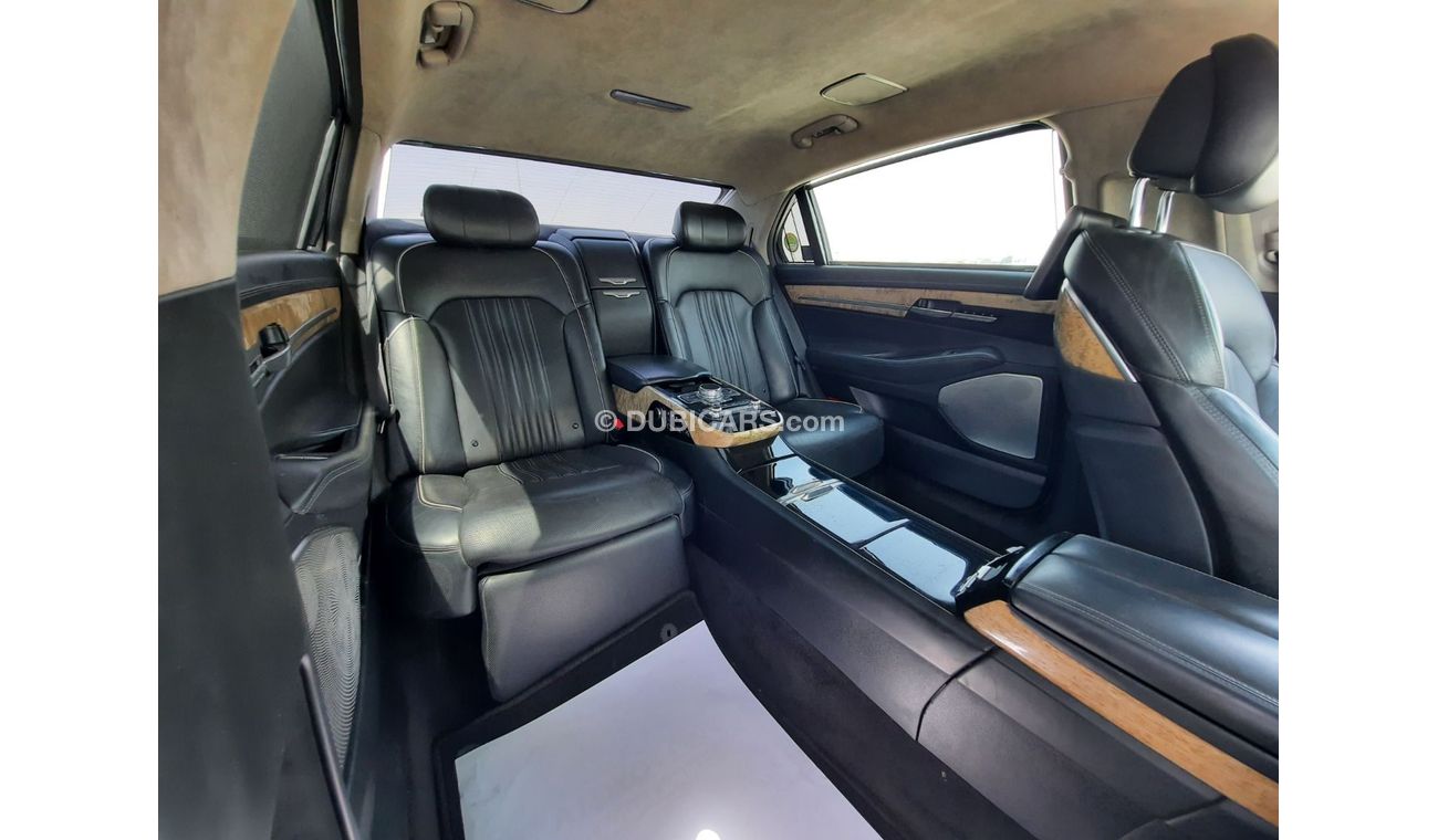 Genesis G90 Limousine Genesis eq900L 2017 full option