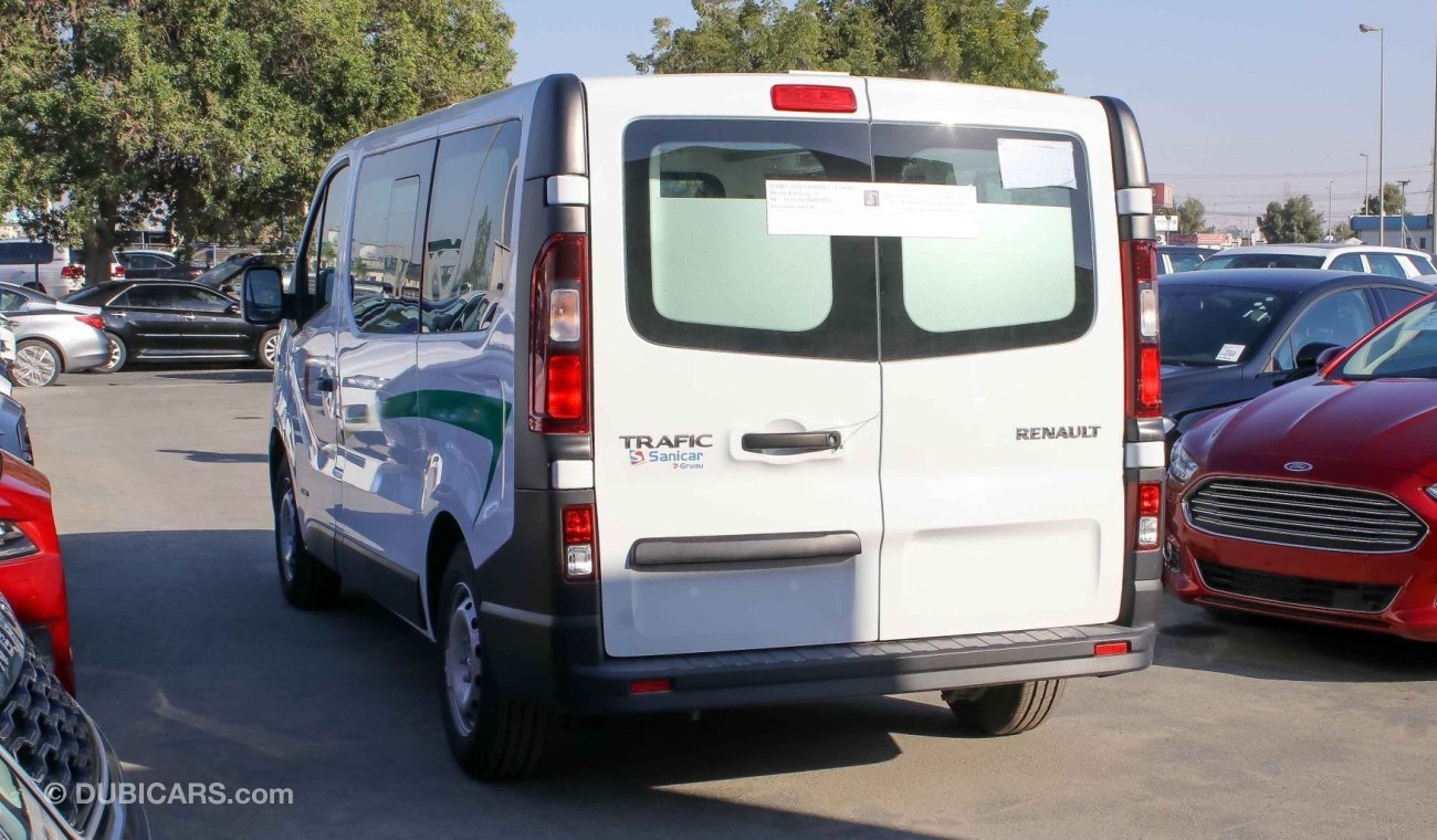 رينو ترافيك Ambulance Chassis court 1.6 DCI (R9M)