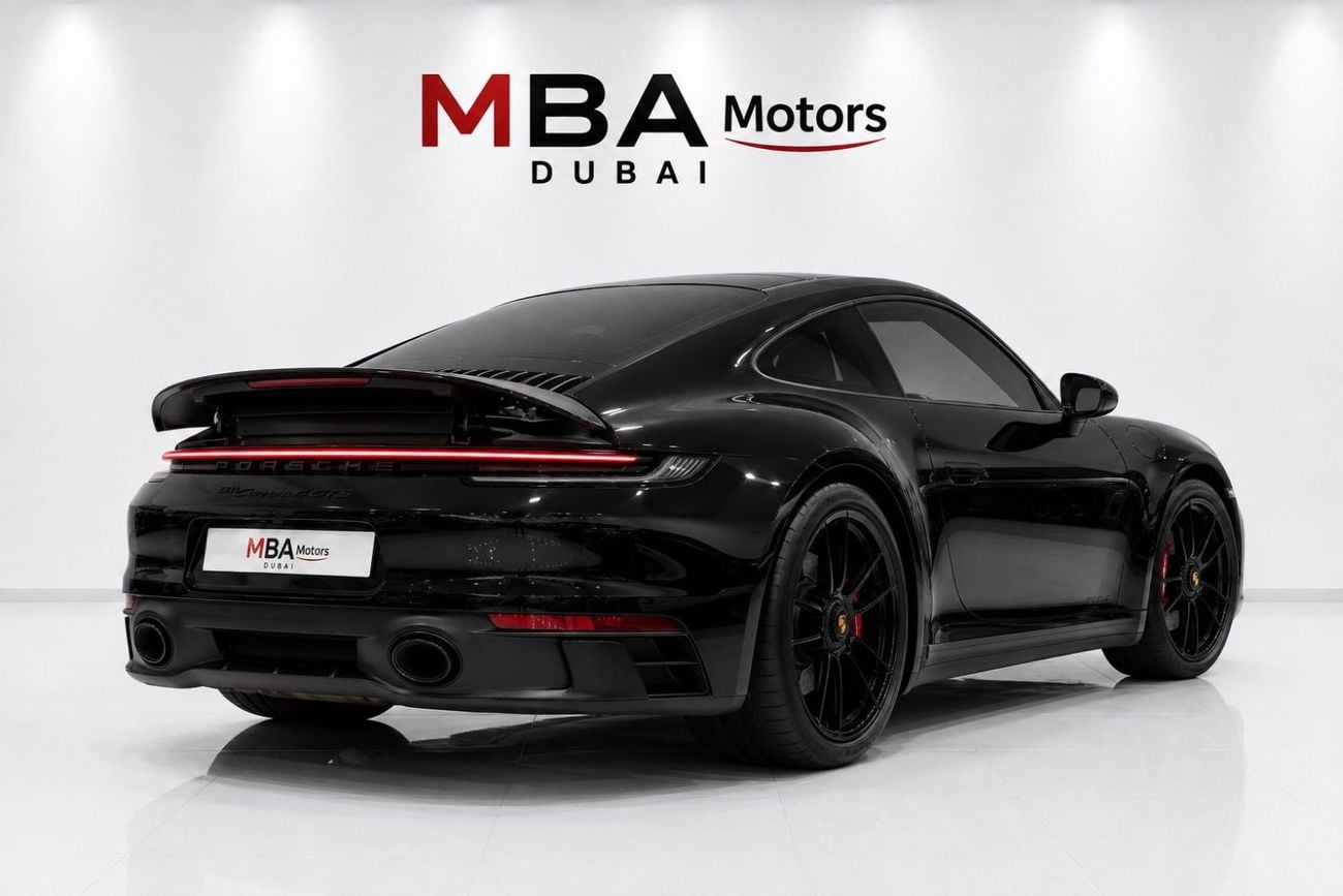 Porsche 911 CARRERA 4GTS