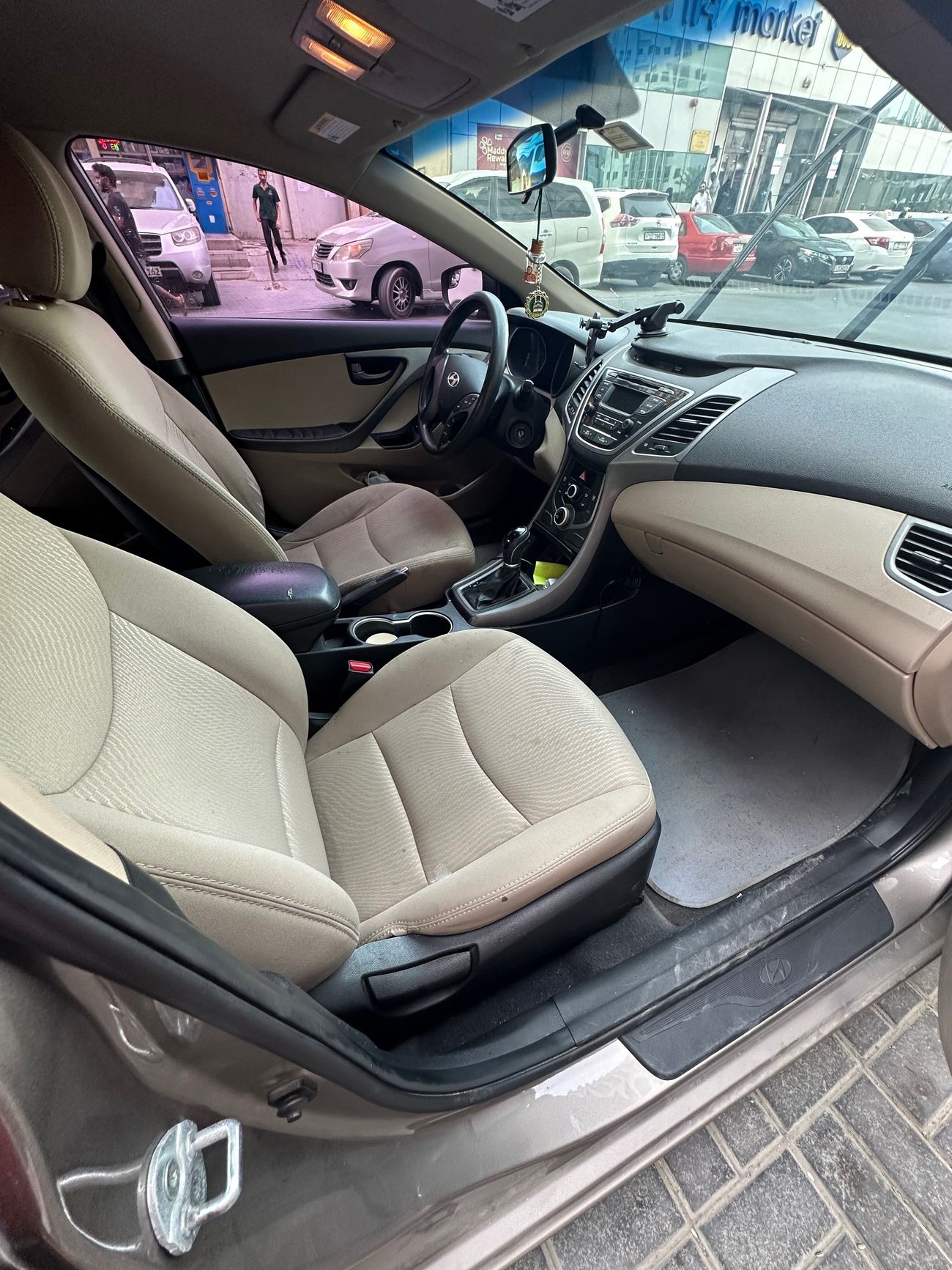 Hyundai Elantra 1.6L SE