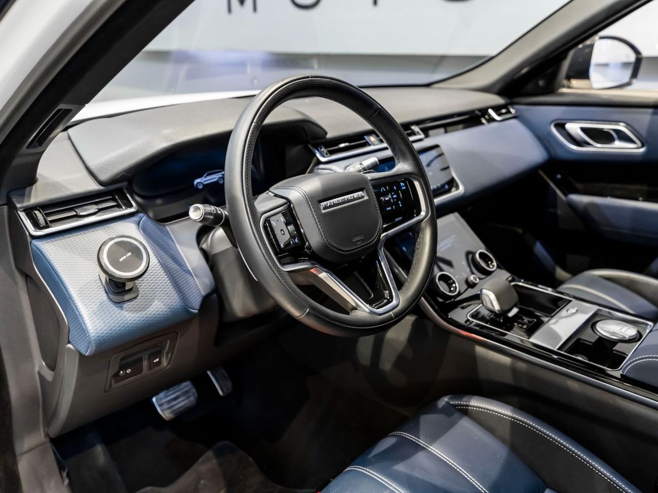 Land Rover Range Rover Velar 2022 Range Rover Velar P250 SE R-Dynamic, 2027 Land Rover Warranty, Full Service History, GCC