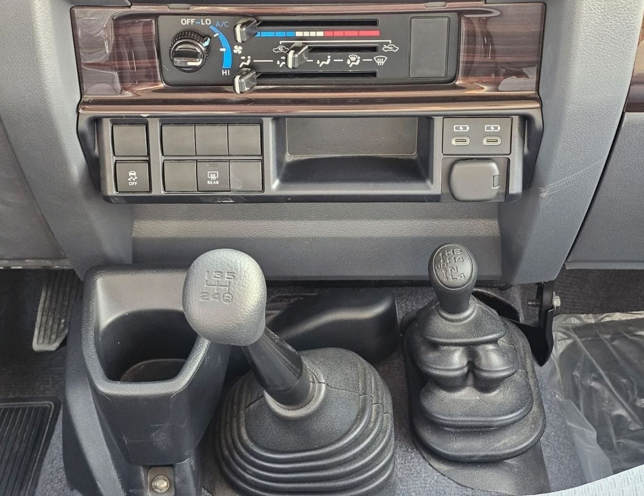 Toyota Land Cruiser 70 TOYOTA LANDCRUISER LC76 HARDTP LX || 5DOOR | STD OPTION | 6 STR PWR WINDOWS+MIRRORS+LOCKS WOOD LED F
