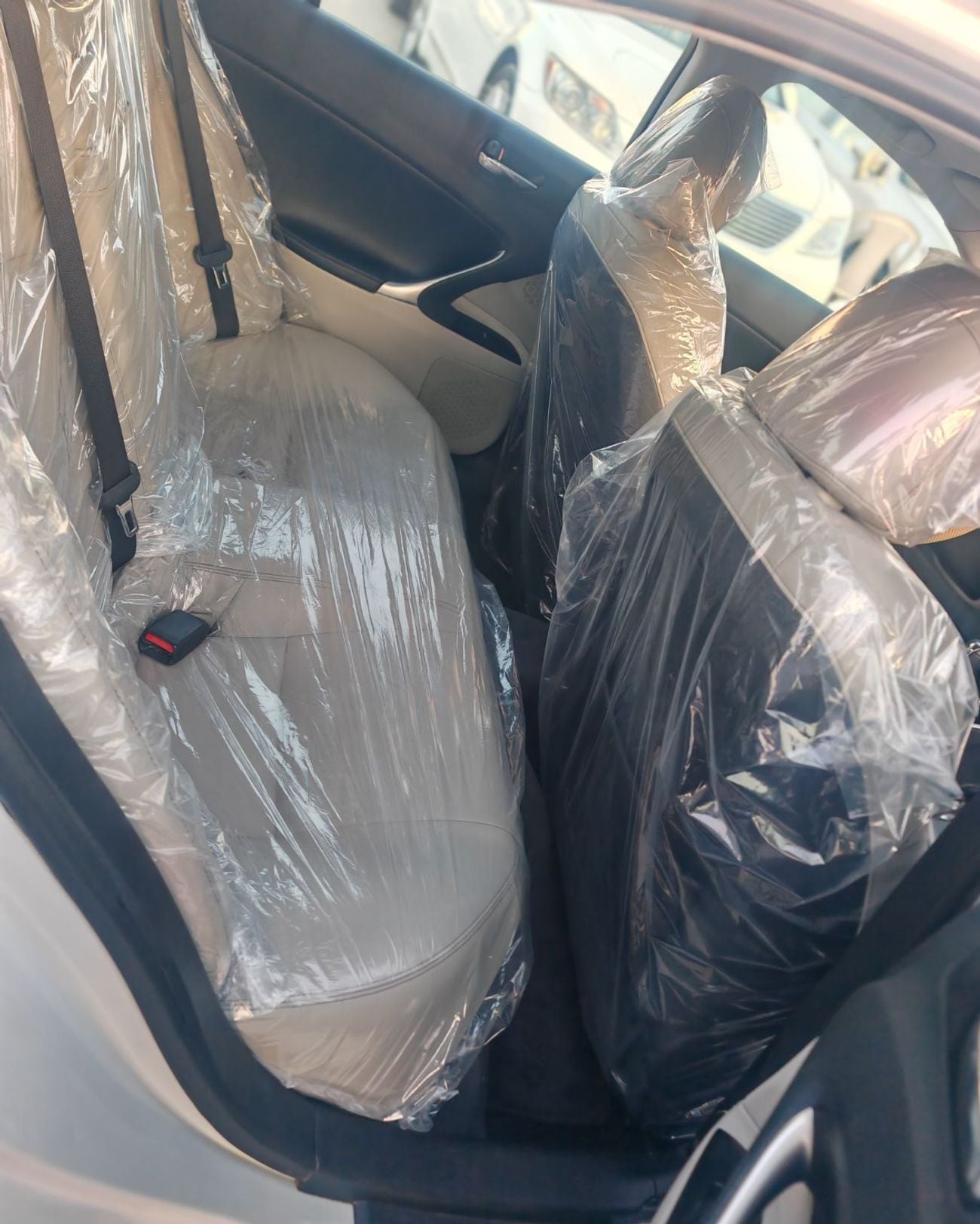 لكزس IS 300 LEATHER