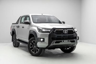 Toyota Hilux Adventure 4.0 - Silver Metallic Inside MLM Black | Export Only