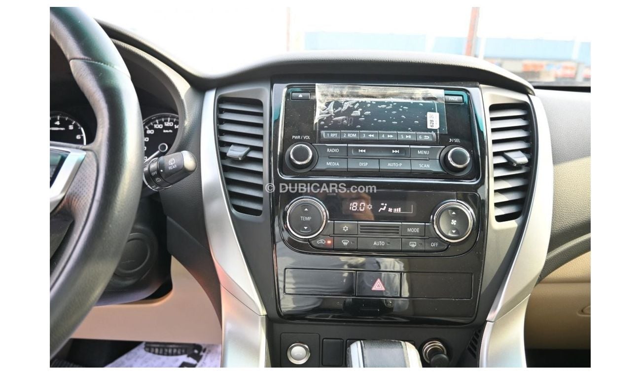 ميتسوبيشي مونتيرو ميتسوبيشي مونتيرو سبورت 3.0 لتر دفع رباعي 5 باب اللون الابيض الموديل: 2017